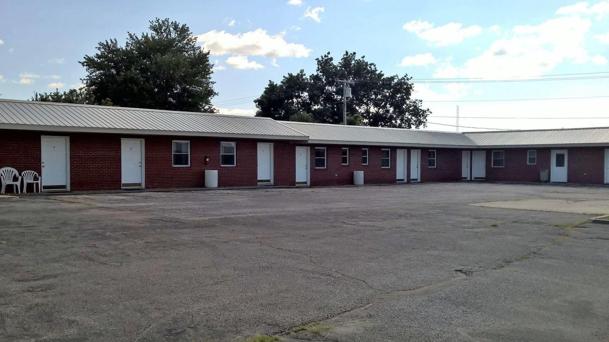 Classic Motel Higginsville ภายนอก รูปภาพ