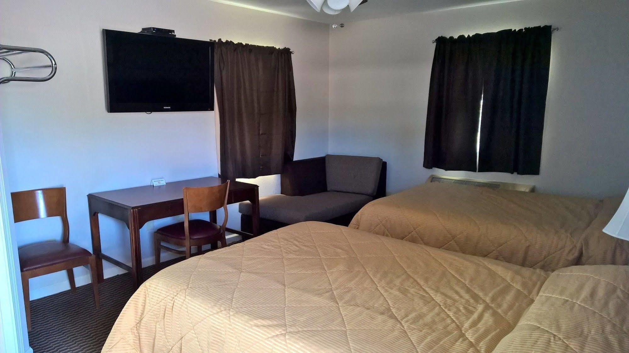 Classic Motel Higginsville ภายนอก รูปภาพ